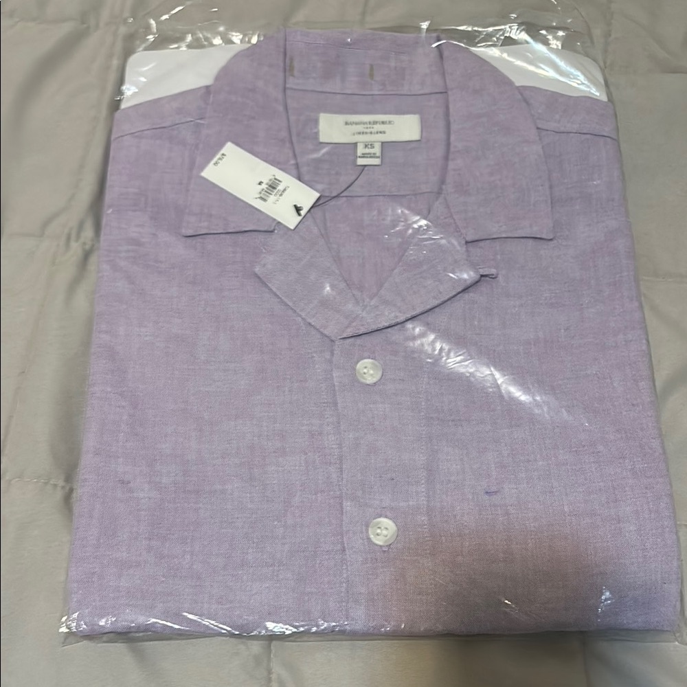 Banana Republic Lavender Casual Button Down Shirt